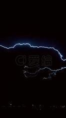 打雷,雷电,闪电 (4)城市下雨雨景雨天雨水大雨小雨暴雨天打雷劈电闪雷鸣乌云密布 狂风暴雨阴天黑夜夜景晚上闪电打雷雷电雷雨天气变化 风雨交加 ...